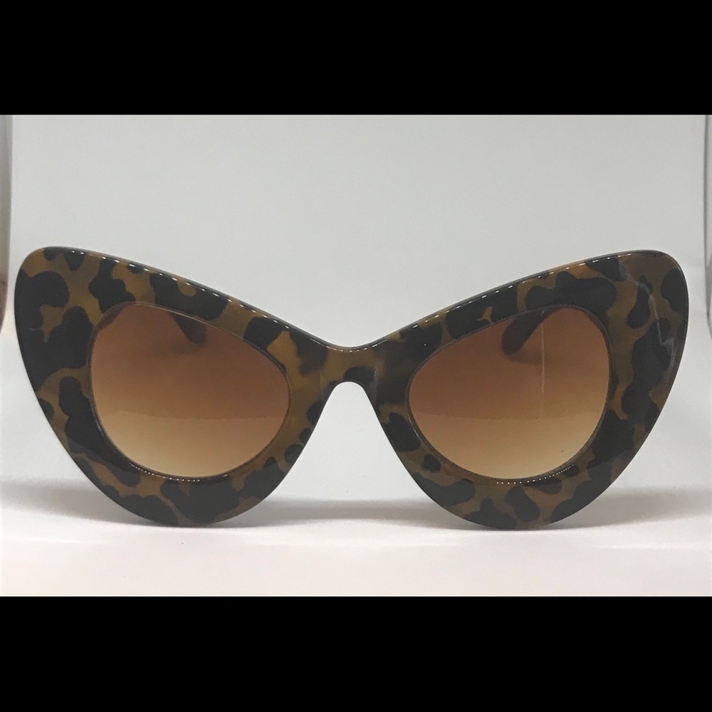 Cheetah Cat Eye Frames